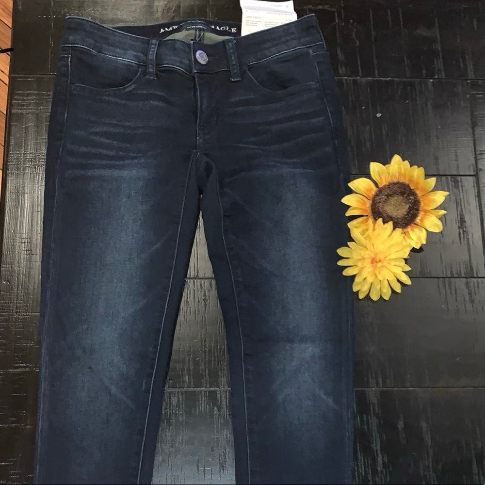 Brand New with Tags American Eagle skinny jeans